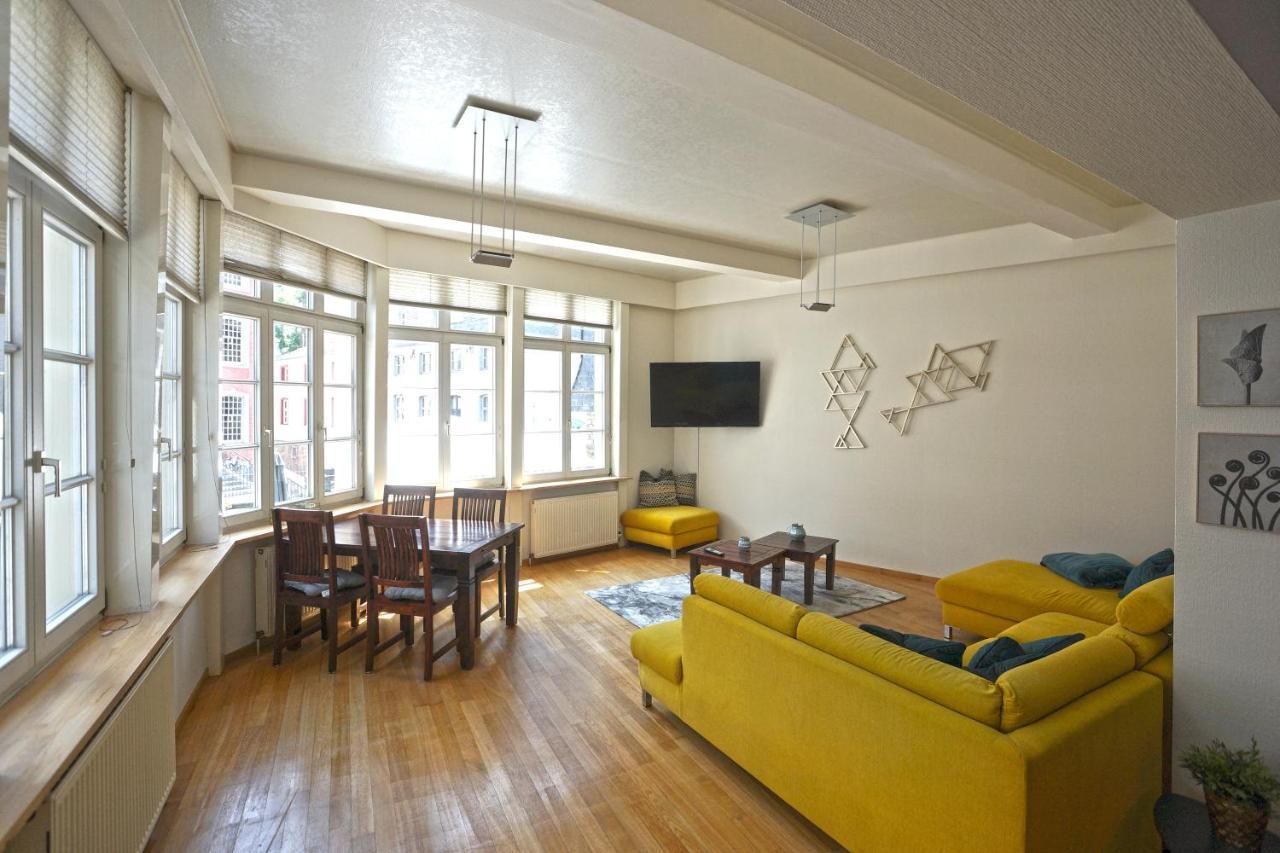 Loft13 Traumhafte Wohnung Mit Terrasse Fuer 8 Gaeste Monschau Exteriör bild